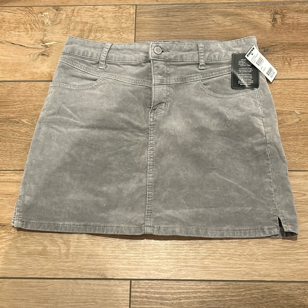 Tilly’s gray corduroy miniskirt, size 3